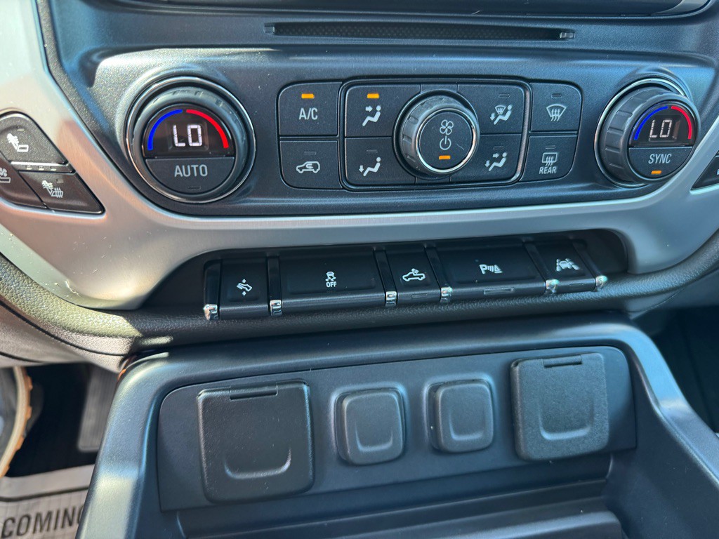 2018 GMC Sierra Image 32