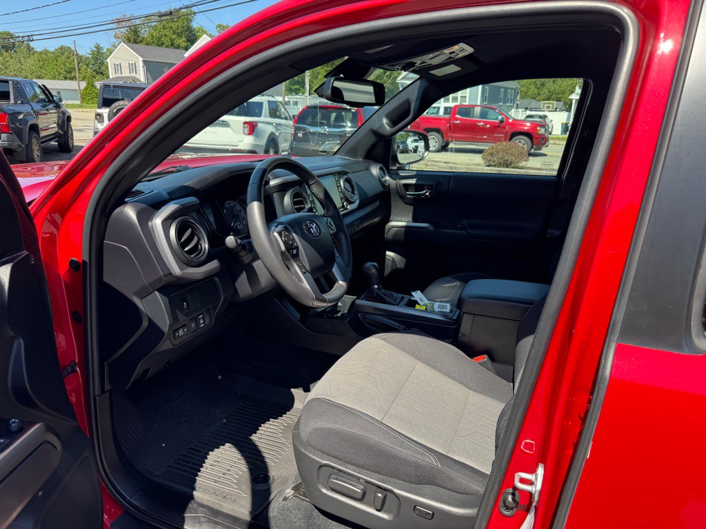 2023 Toyota Tacoma Image 15