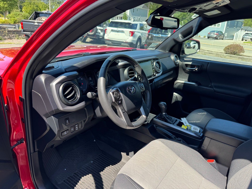 2023 Toyota Tacoma Image 17