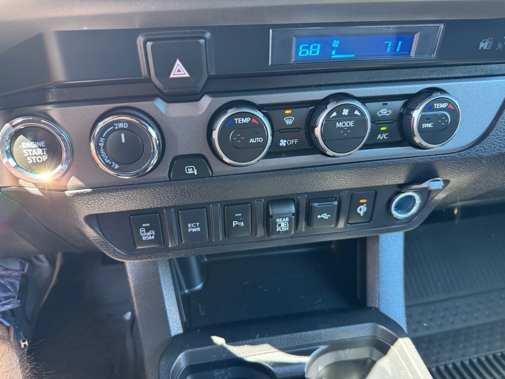 2023 Toyota Tacoma Image 25
