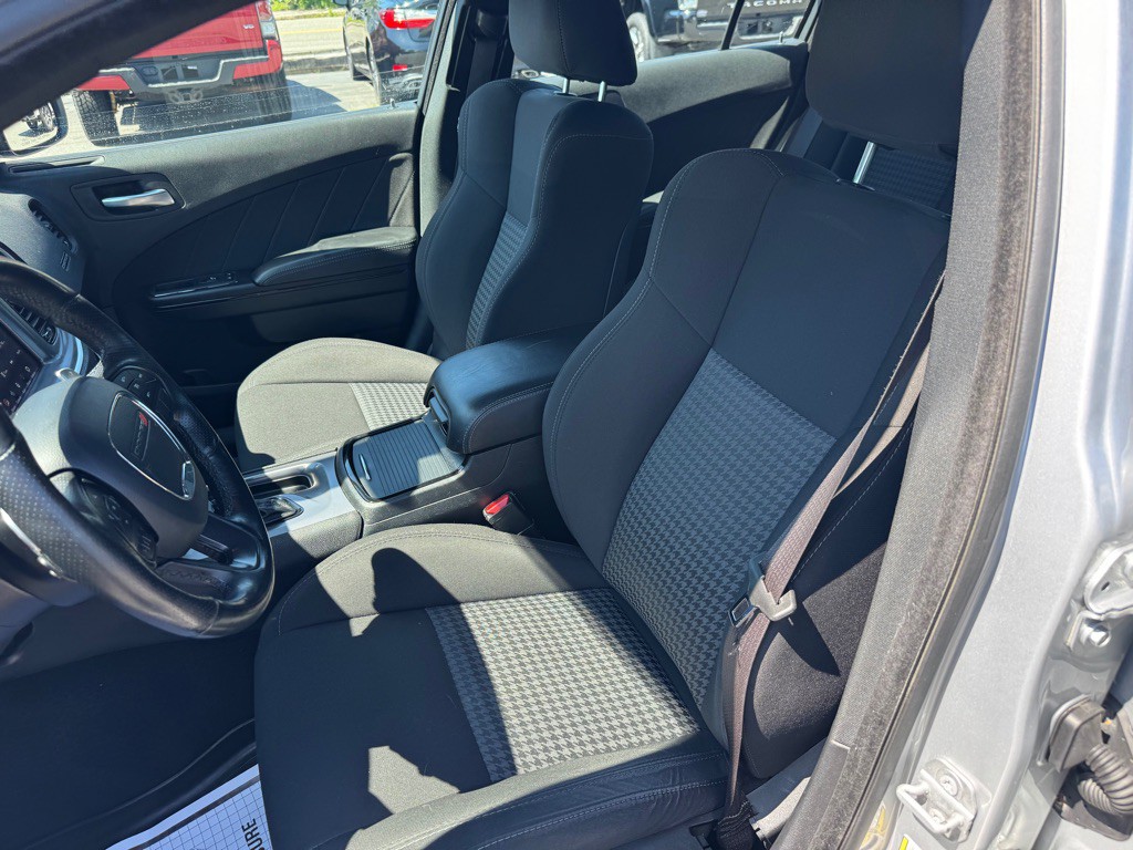 2020 Dodge Charger Image 18