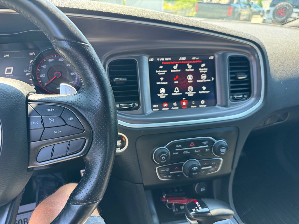2020 Dodge Charger Image 26