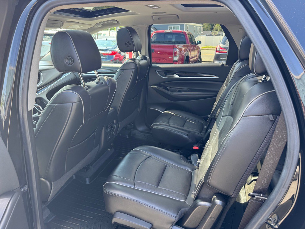 2020 Buick Enclave Image 21
