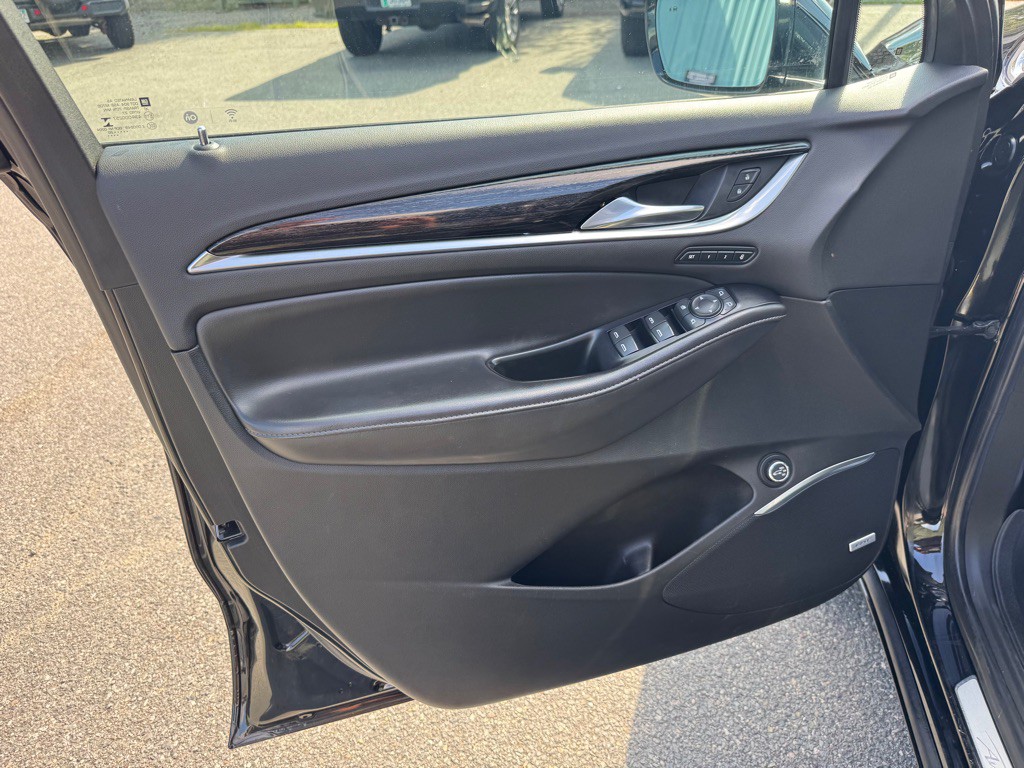 2020 Buick Enclave Image 25