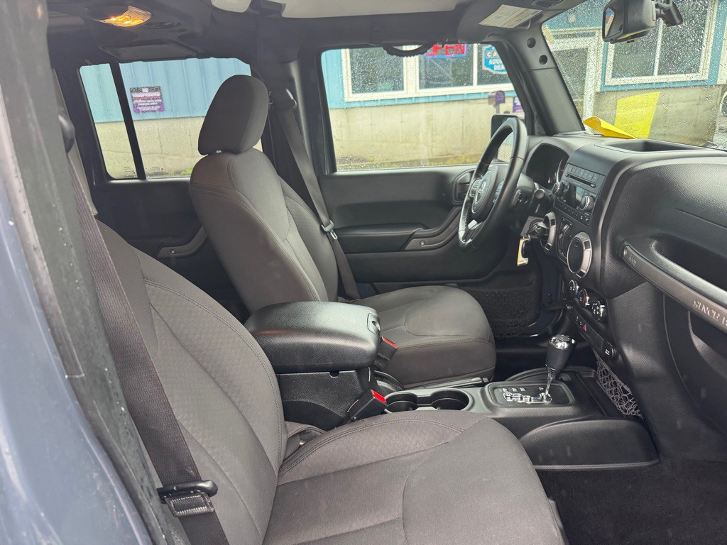 2017 Jeep Wrangler Unlimited Image 9