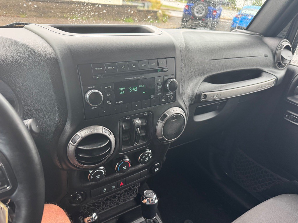 2017 Jeep Wrangler Unlimited Image 20