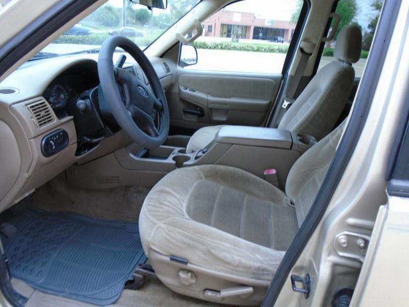 2005 Ford Explorer Image 18