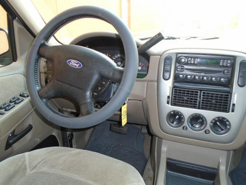 2005 Ford Explorer Image 20