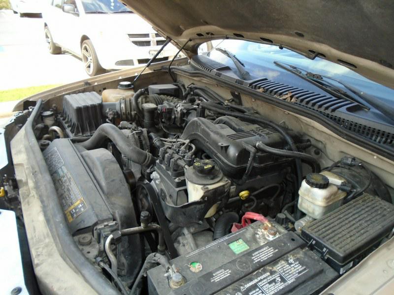 2005 Ford Explorer Image 24