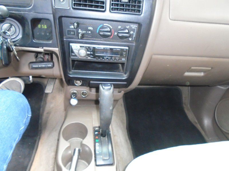 1999 Toyota Tacoma Image 12