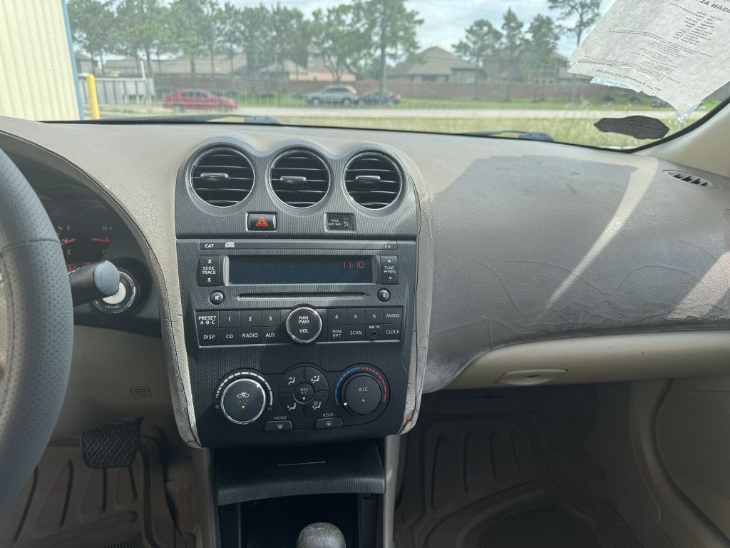2009 Nissan Altima Image 10