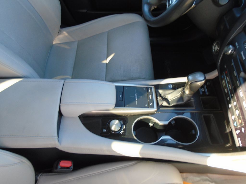 2022 Lexus RX 350 Image 8