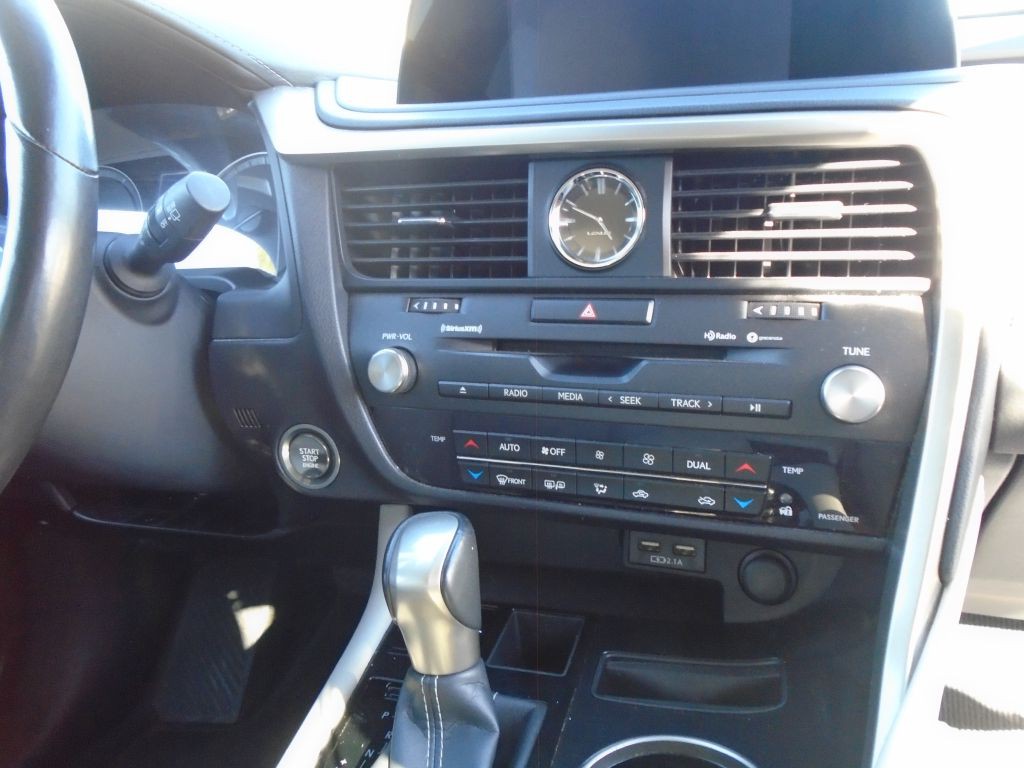 2022 Lexus RX 350 Image 9