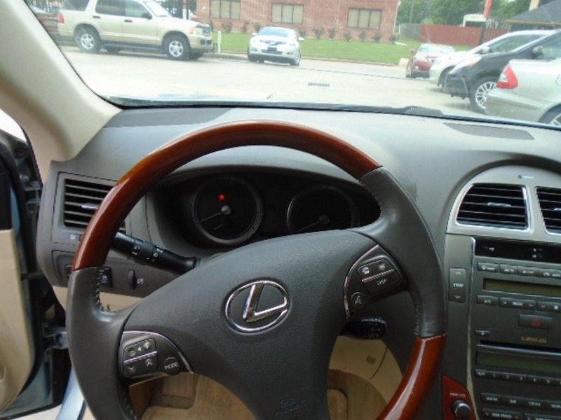 2010 Lexus ES 350 Image 9