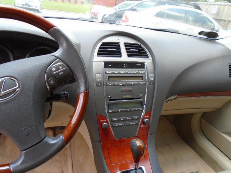 2010 Lexus ES 350 Image 10