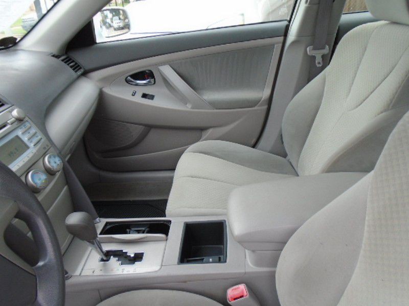 2009 Toyota Camry Image 22