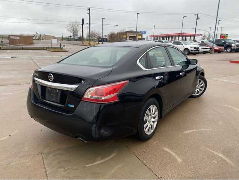 2013 Nissan Altima Image 2