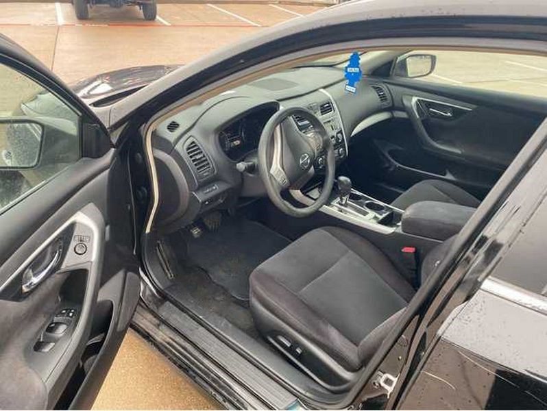 2013 Nissan Altima Image 8