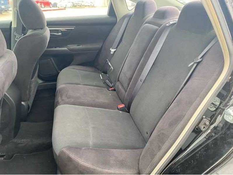 2013 Nissan Altima Image 10