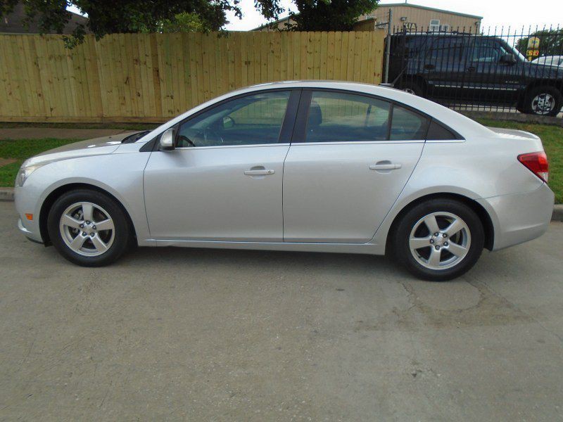 2013 Chevrolet Cruze Image 5