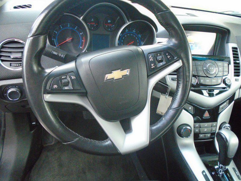 2013 Chevrolet Cruze Image 17