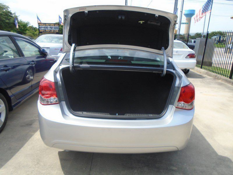 2013 Chevrolet Cruze Image 25