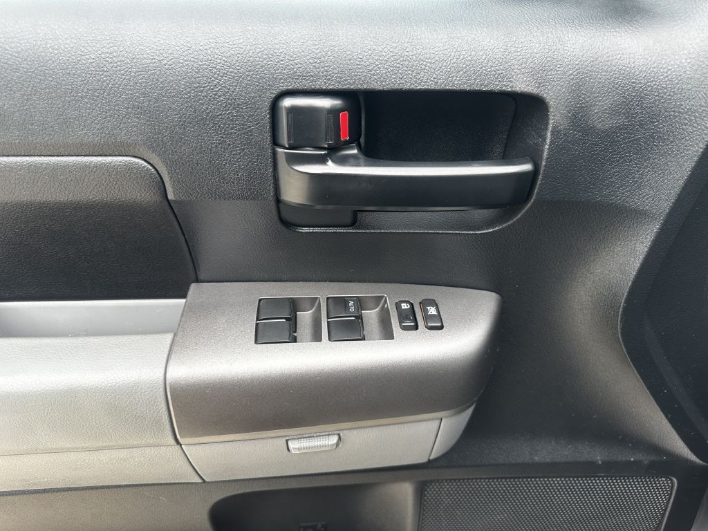 2012 Toyota Tundra Image 11