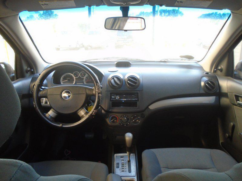 2008 Chevrolet Aveo Image 11