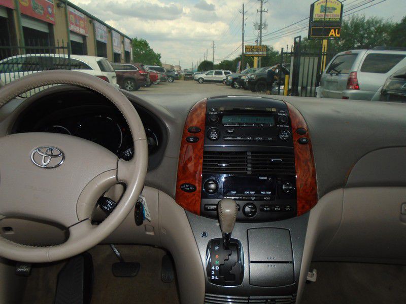 2006 Toyota Sienna Image 11