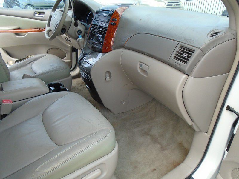2006 Toyota Sienna Image 15
