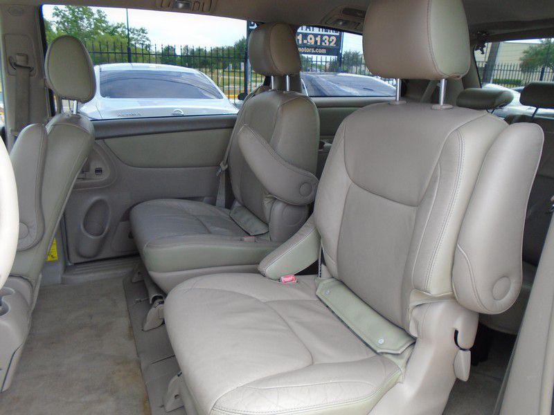 2006 Toyota Sienna Image 17