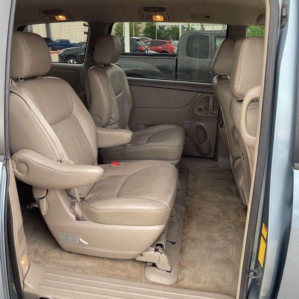 2007 Toyota Sienna Image 16
