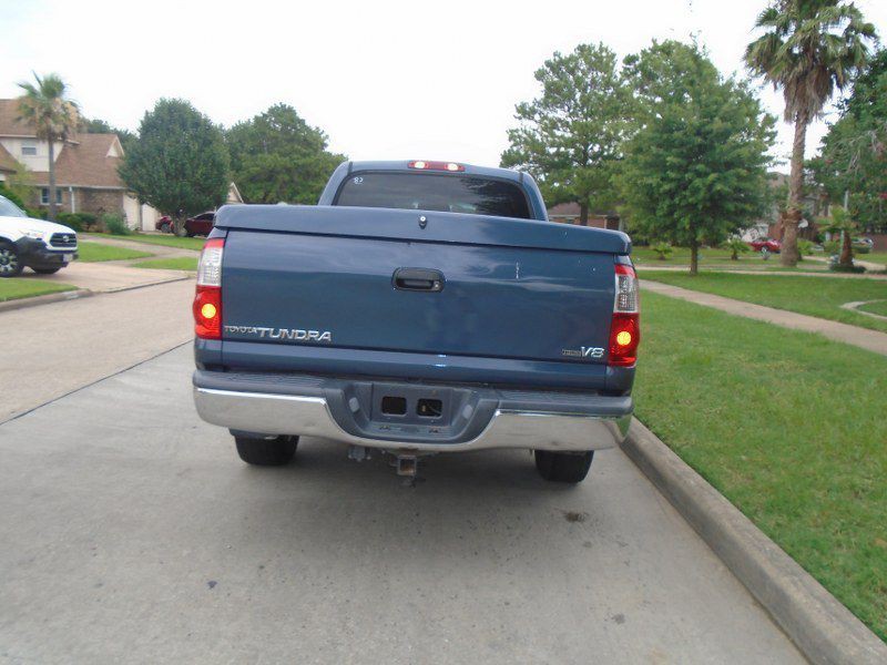 2005 Toyota Tundra Image 4
