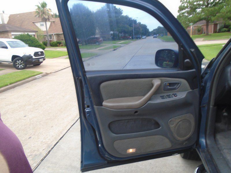 2005 Toyota Tundra Image 10