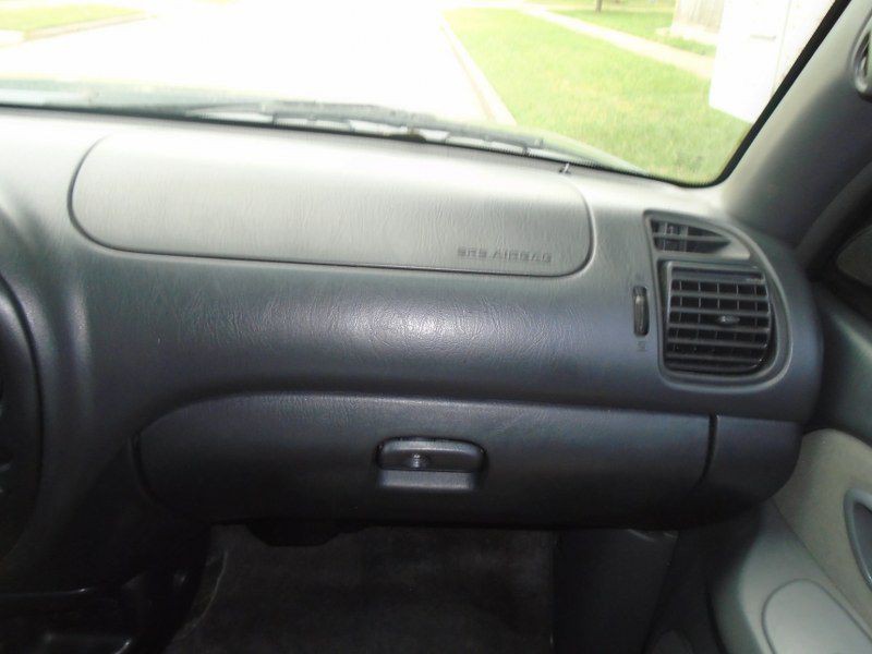 2005 Toyota Tundra Image 22