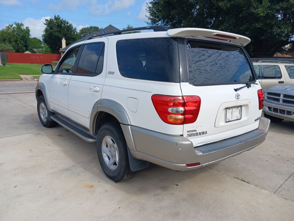 2002 Toyota Sequoia Image 10