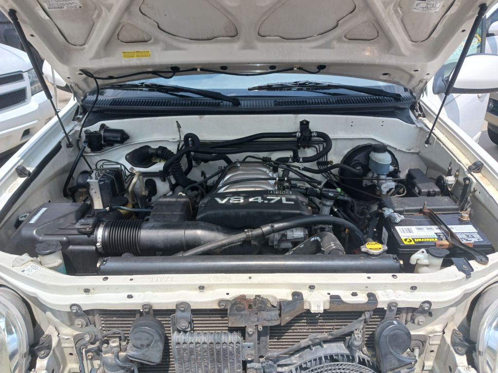 2002 Toyota Sequoia Image 27