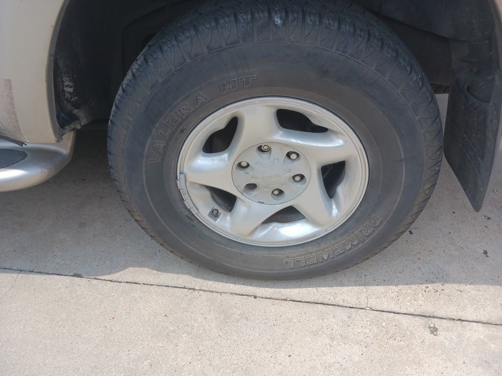 2002 Toyota Sequoia Image 29