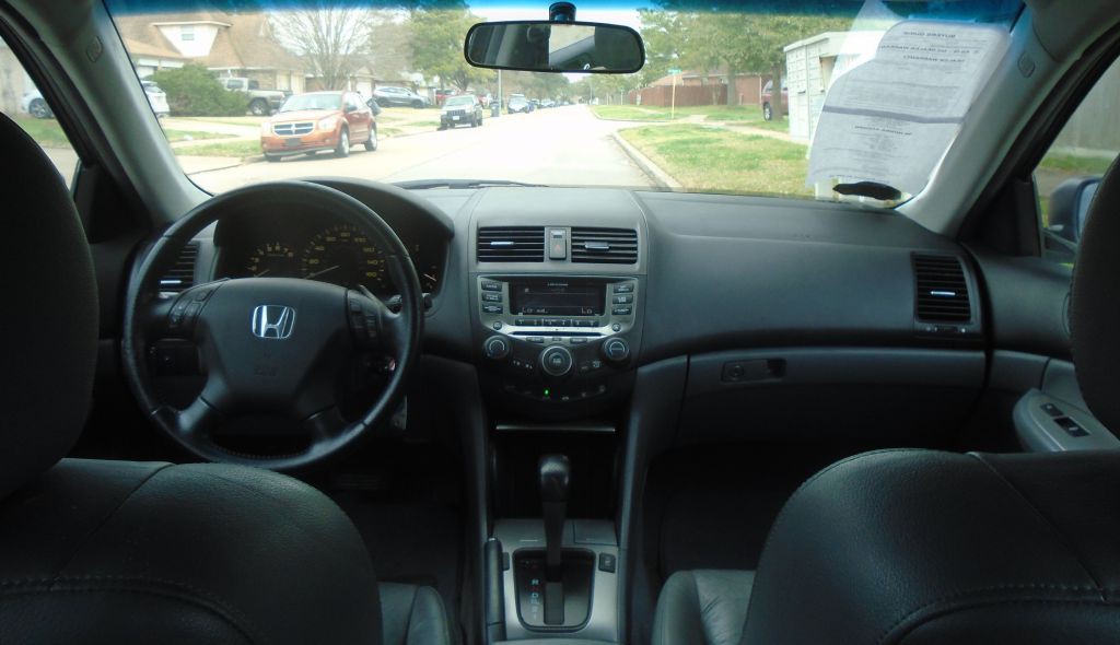 2006 Honda Accord Image 16