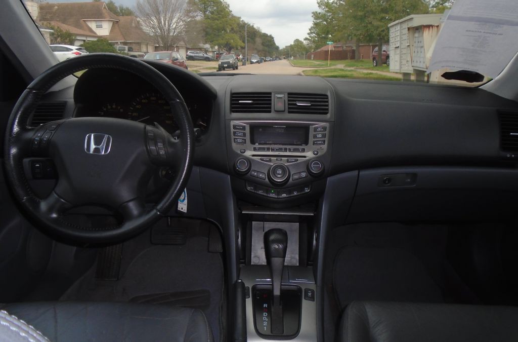 2006 Honda Accord Image 17