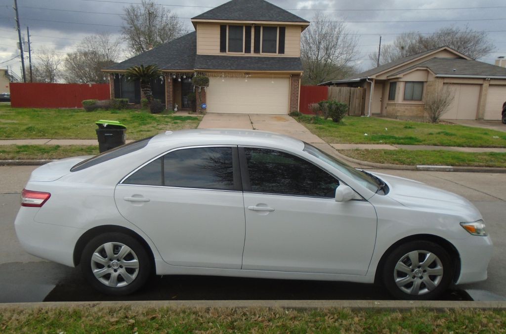 2011 Toyota Camry Image 4