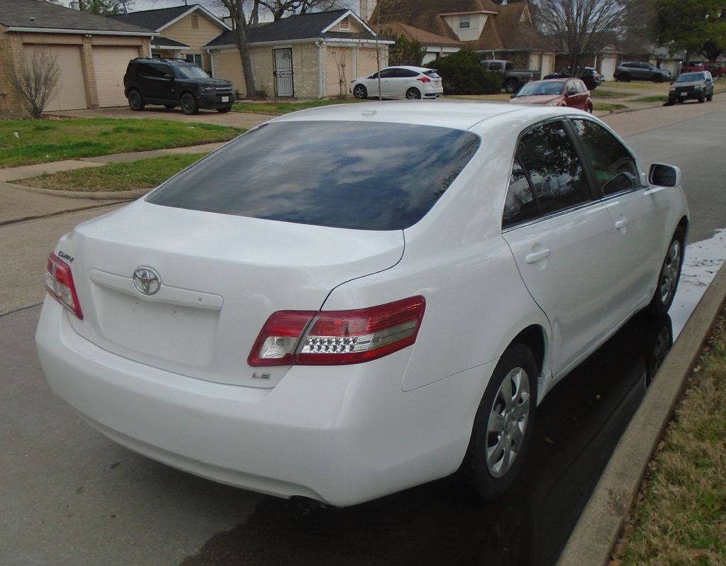 2011 Toyota Camry Image 5