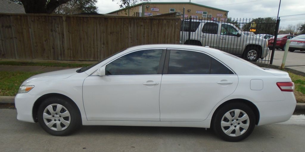 2011 Toyota Camry Image 8