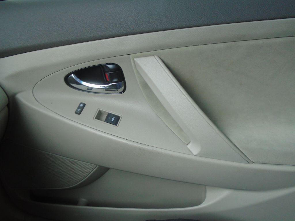 2011 Toyota Camry Image 14