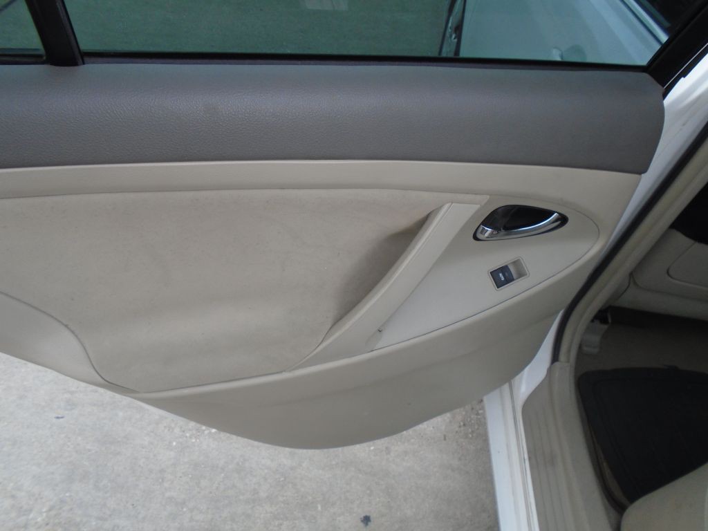 2011 Toyota Camry Image 21