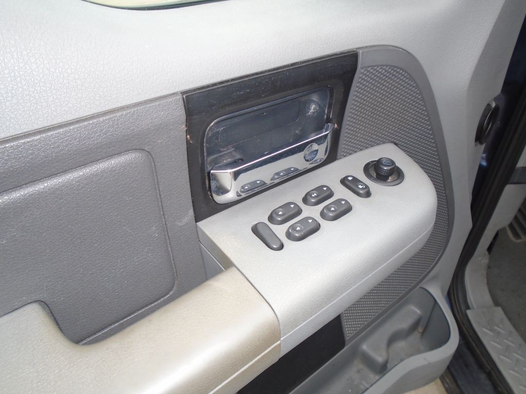 2005 Ford F-150 Image 21