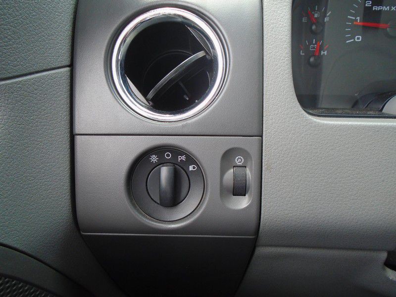 2005 Ford F-150 Image 23