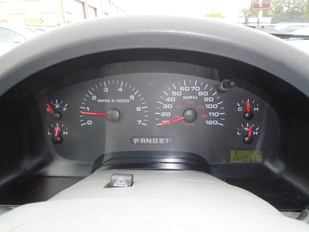 2005 Ford F-150 Image 27