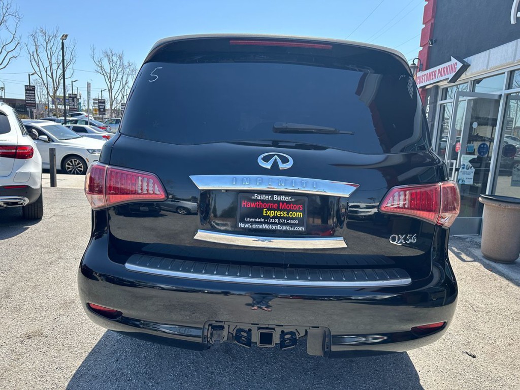 2012 INFINITI QX56 Image 7