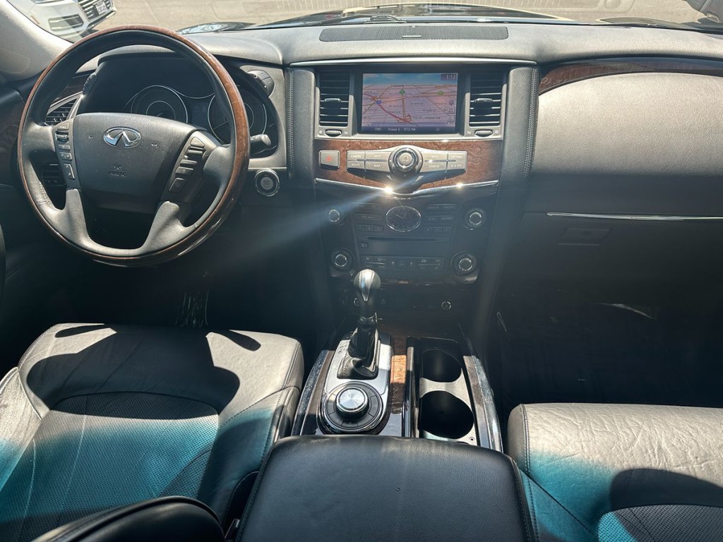 2012 INFINITI QX56 Image 13